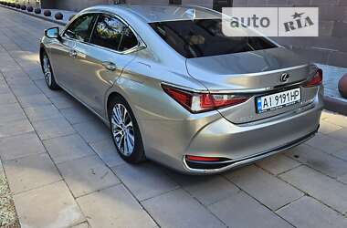 Седан Lexus ES 2020 в Києві