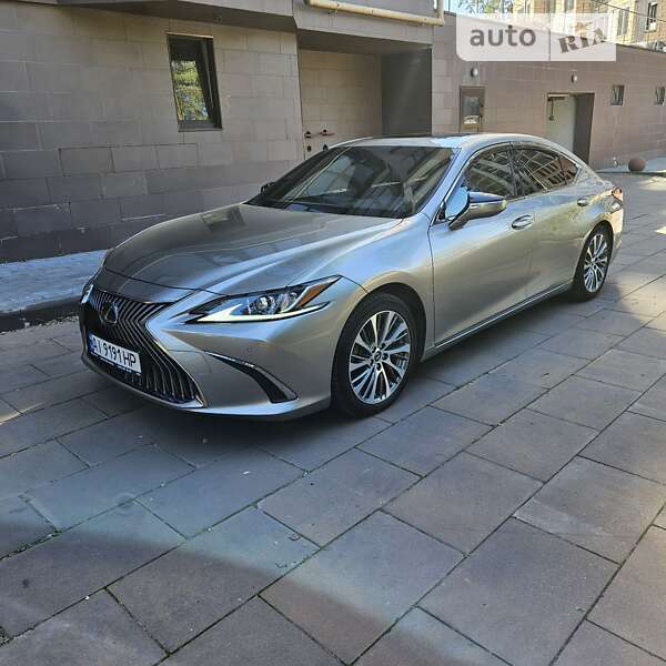 Седан Lexus ES 2020 в Києві