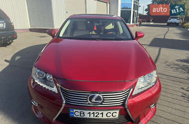 Седан Lexus ES 2014 в Чернигове