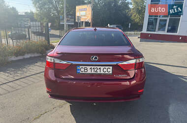 Седан Lexus ES 2014 в Чернигове