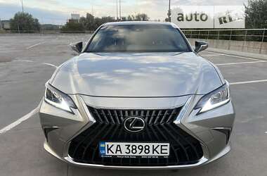 Седан Lexus ES 2022 в Києві