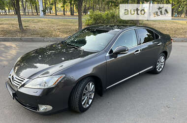 Седан Lexus ES 2010 в Умани