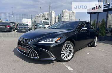 Седан Lexus ES 2022 в Киеве