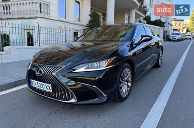 Седан Lexus ES 2019 в Киеве