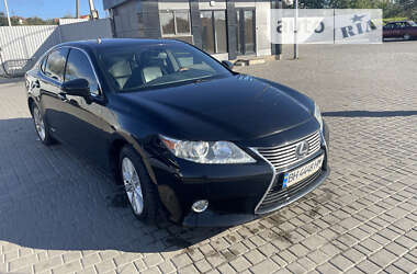 Седан Lexus ES 2012 в Одесі