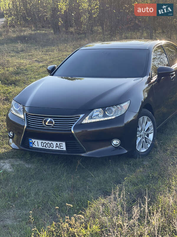 Седан Lexus ES 2012 в Белой Церкви