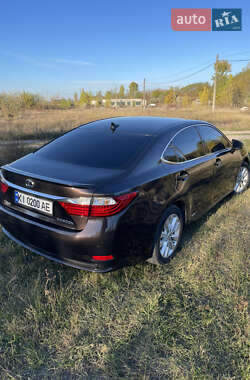 Седан Lexus ES 2012 в Белой Церкви