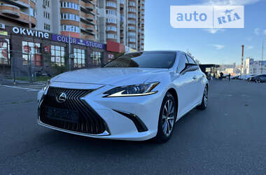 Седан Lexus ES 2019 в Києві