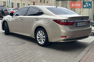 Седан Lexus ES 2013 в Києві