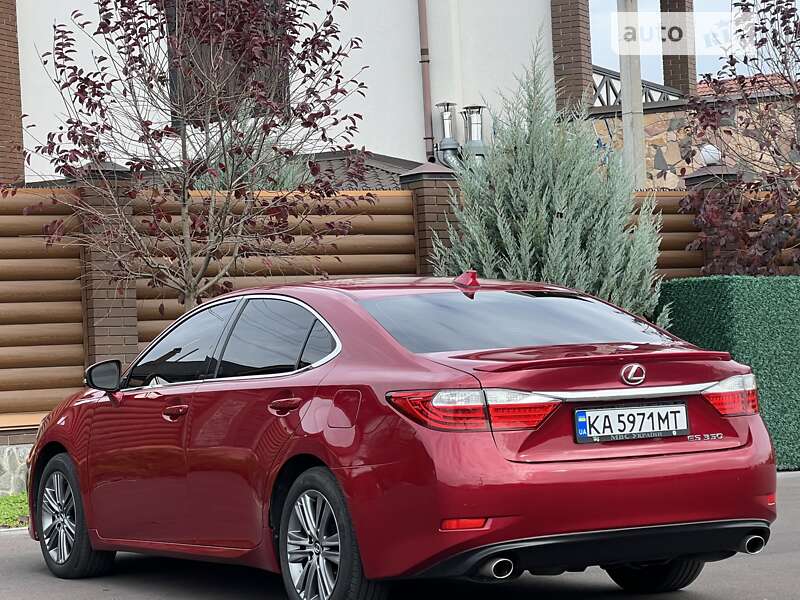 Седан Lexus ES 2013 в Киеве фото 20 Седан Lexus ES 2013 в Киеве