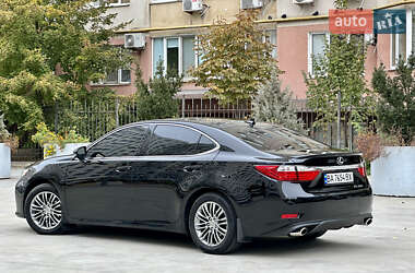 Седан Lexus ES 2012 в Одесі