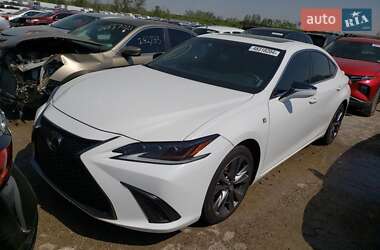 Седан Lexus ES 2019 в Черновцах