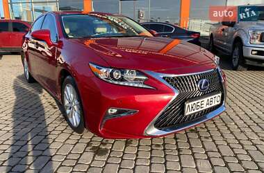 Седан Lexus ES 2013 в Львове