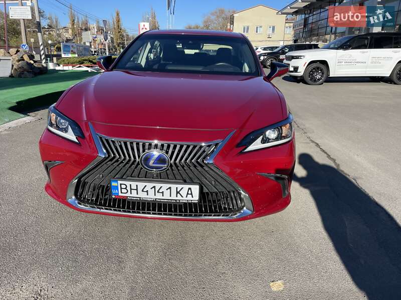 Седан Lexus ES 2018 в Одессе
