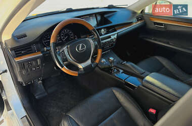 Седан Lexus ES 2013 в Хмельницком