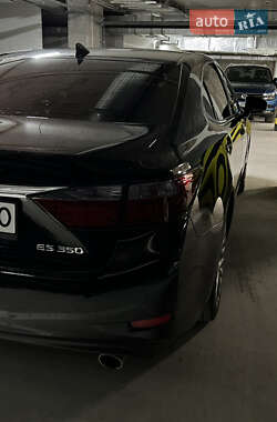 Седан Lexus ES 2015 в Одессе