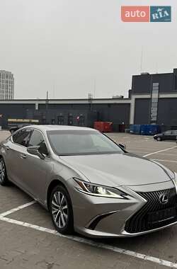 Седан Lexus ES 2019 в Києві