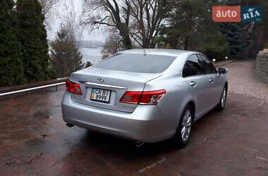 Седан Lexus ES 2011 в Черкасах