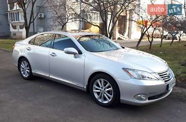 Седан Lexus ES 2011 в Черкасах