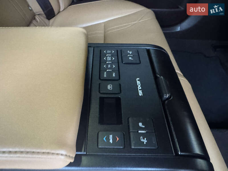 Седан Lexus ES 2018 в Киеве фото 7 Седан Lexus ES 2018 в Киеве