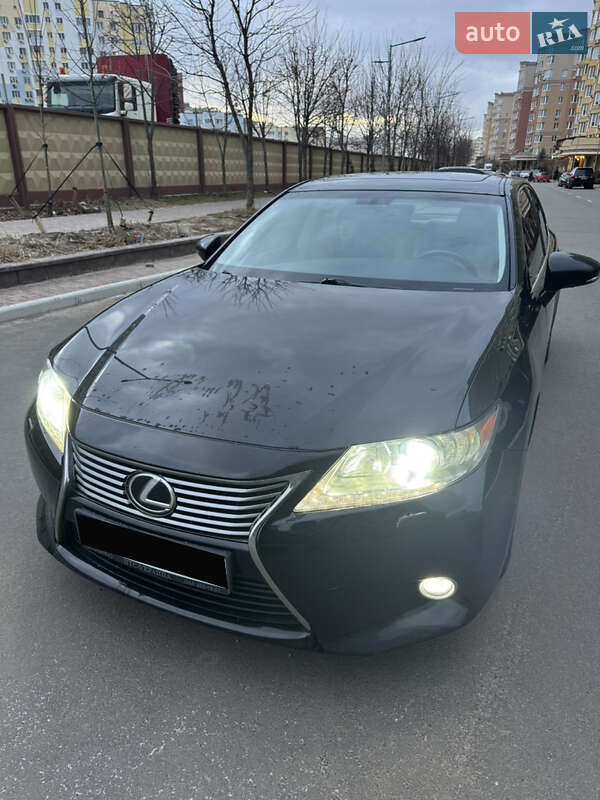 Седан Lexus ES 2014 в Києві