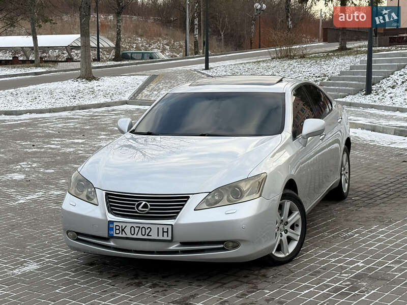 Седан Lexus ES 2007 в Ровно