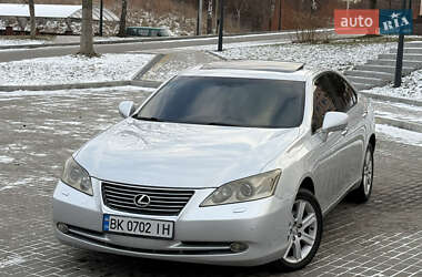 Седан Lexus ES 2007 в Ровно