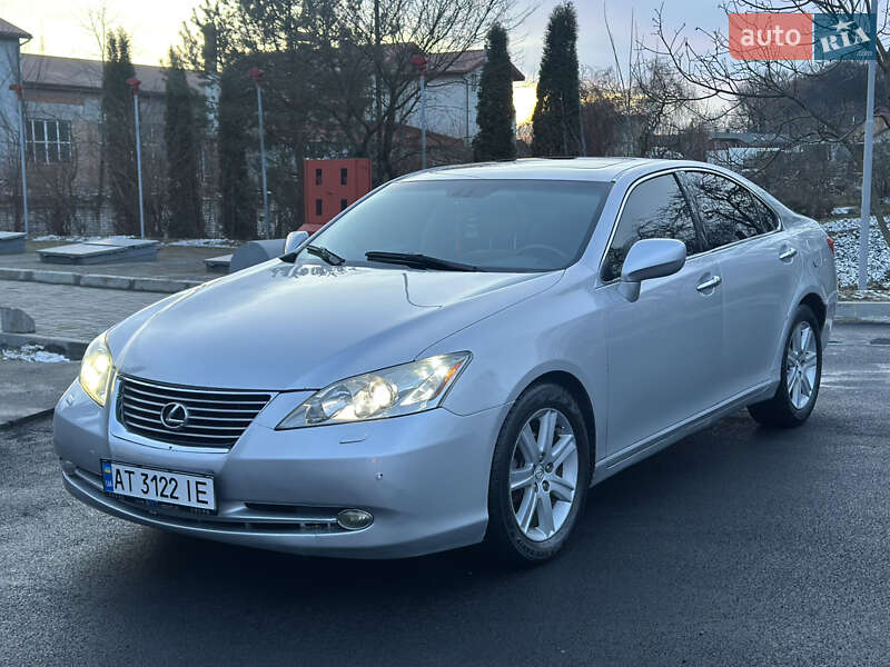 Седан Lexus ES 2008 в Львове