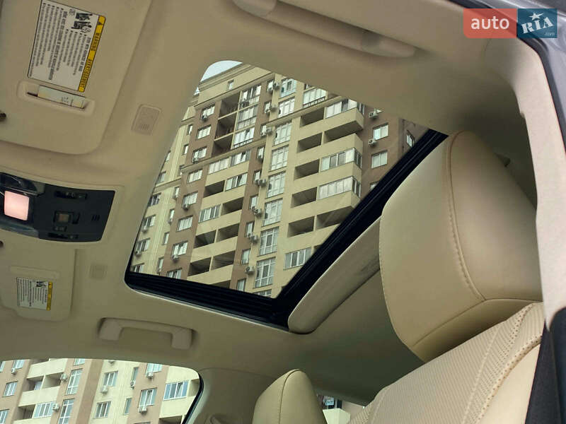 Седан Lexus ES 2022 в Одессе