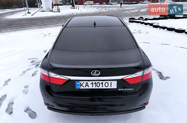 Седан Lexus ES 2014 в Києві