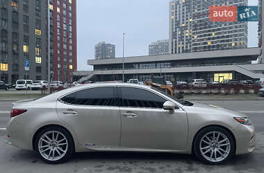 Седан Lexus ES 2012 в Києві