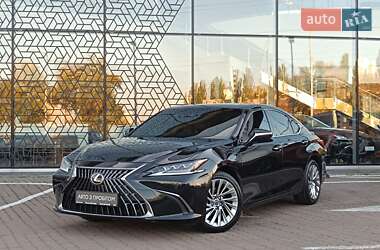 Седан Lexus ES 2022 в Києві