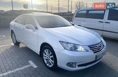 Седан Lexus ES 2011 в Первомайську