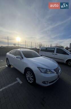 Седан Lexus ES 2011 в Первомайську