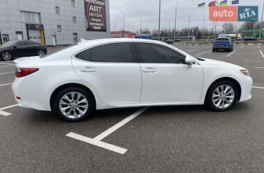 Седан Lexus ES 2013 в Києві