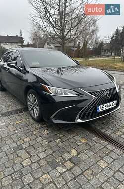 Седан Lexus ES 2023 в Днепре