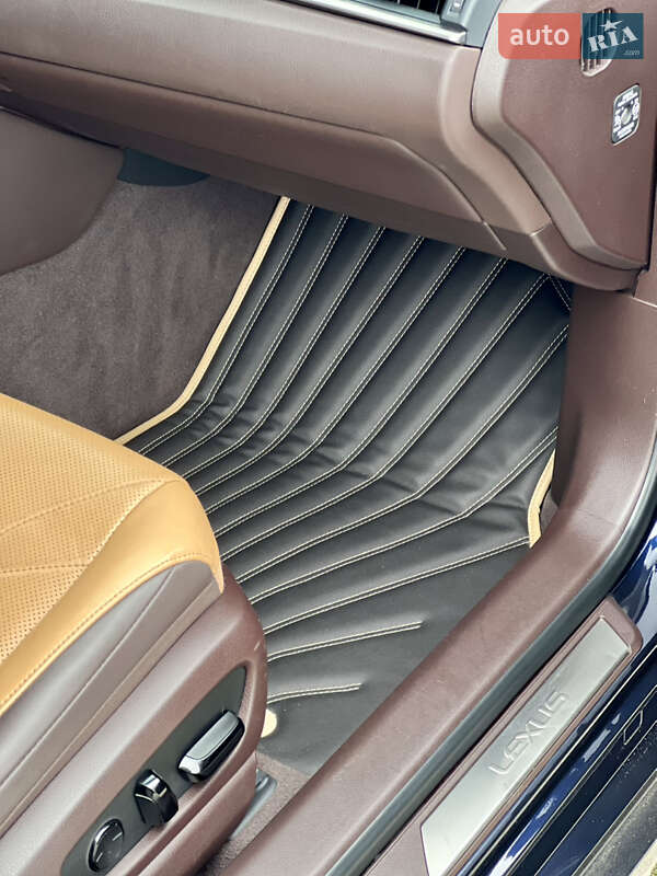 Седан Lexus ES 2018 в Києві