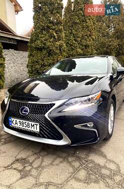 Седан Lexus ES 2014 в Киеве