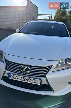 Седан Lexus ES 2012 в Киеве