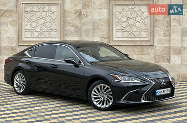 Седан Lexus ES 2019 в 