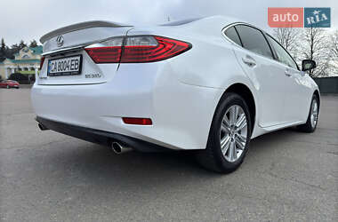 Седан Lexus ES 2013 в Умани