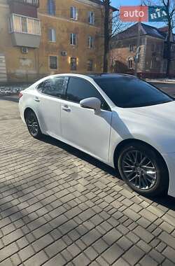 Седан Lexus ES 2018 в Днепре