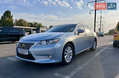 Седан Lexus ES 2013 в Києві