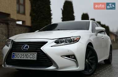 Седан Lexus ES 2017 в 