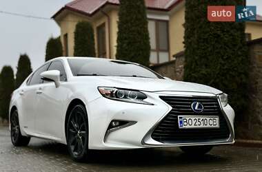 Седан Lexus ES 2017 в 