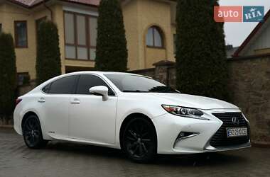 Седан Lexus ES 2017 в 