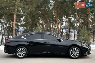 Седан Lexus ES 2022 в Києві