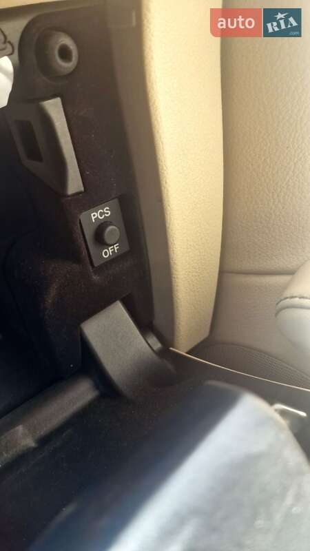 Седан Lexus ES 2013 в Києві