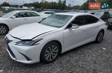 Lexus ES 2021