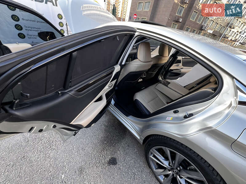 Седан Lexus ES 2019 в Одессе
